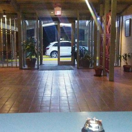 Spanish Trace Inn เอเธนส์ ภายนอก รูปภาพ