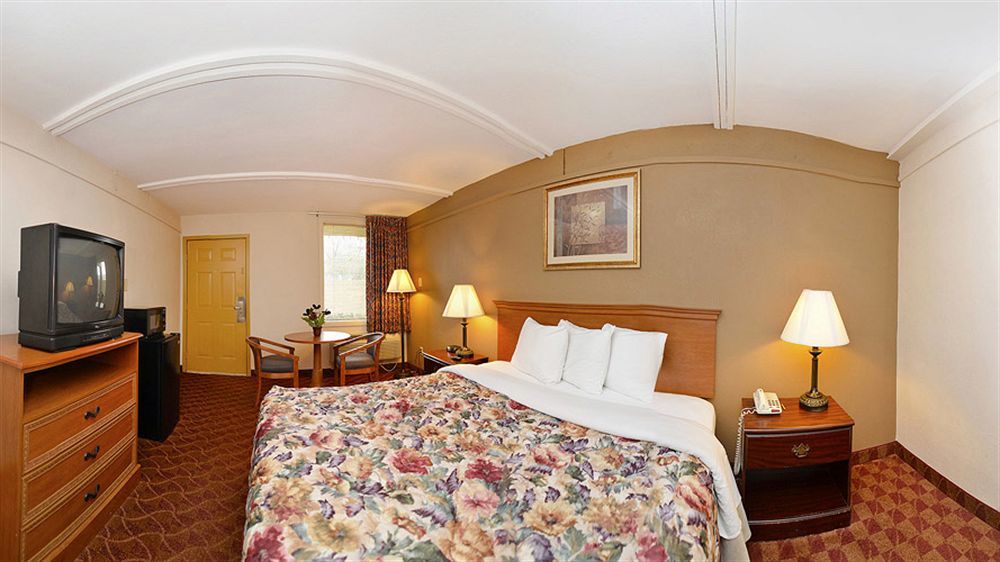 Spanish Trace Inn เอเธนส์ ภายนอก รูปภาพ