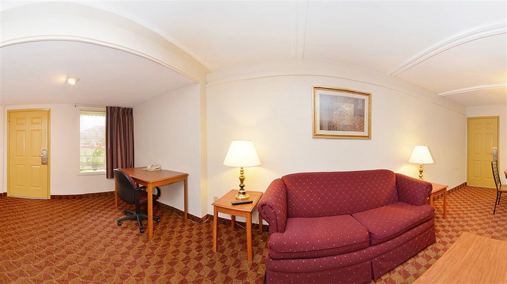 Spanish Trace Inn เอเธนส์ ภายนอก รูปภาพ