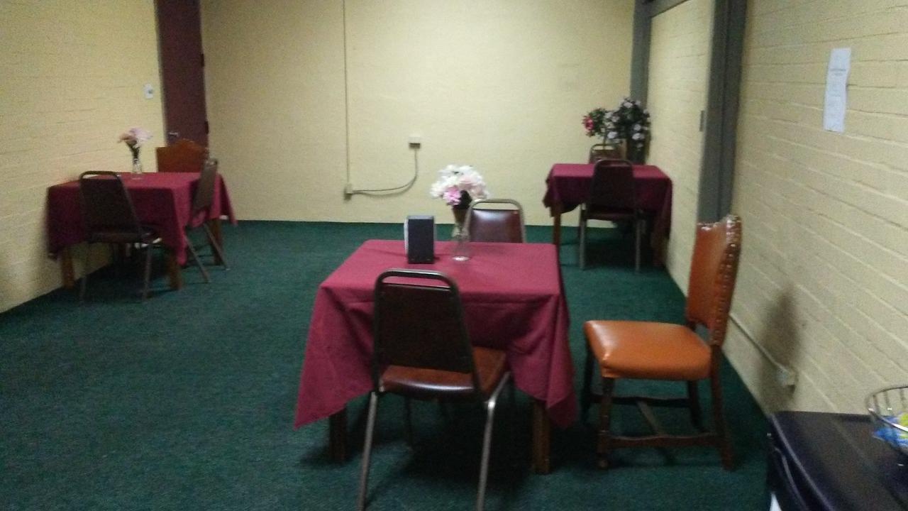 Spanish Trace Inn เอเธนส์ ภายนอก รูปภาพ