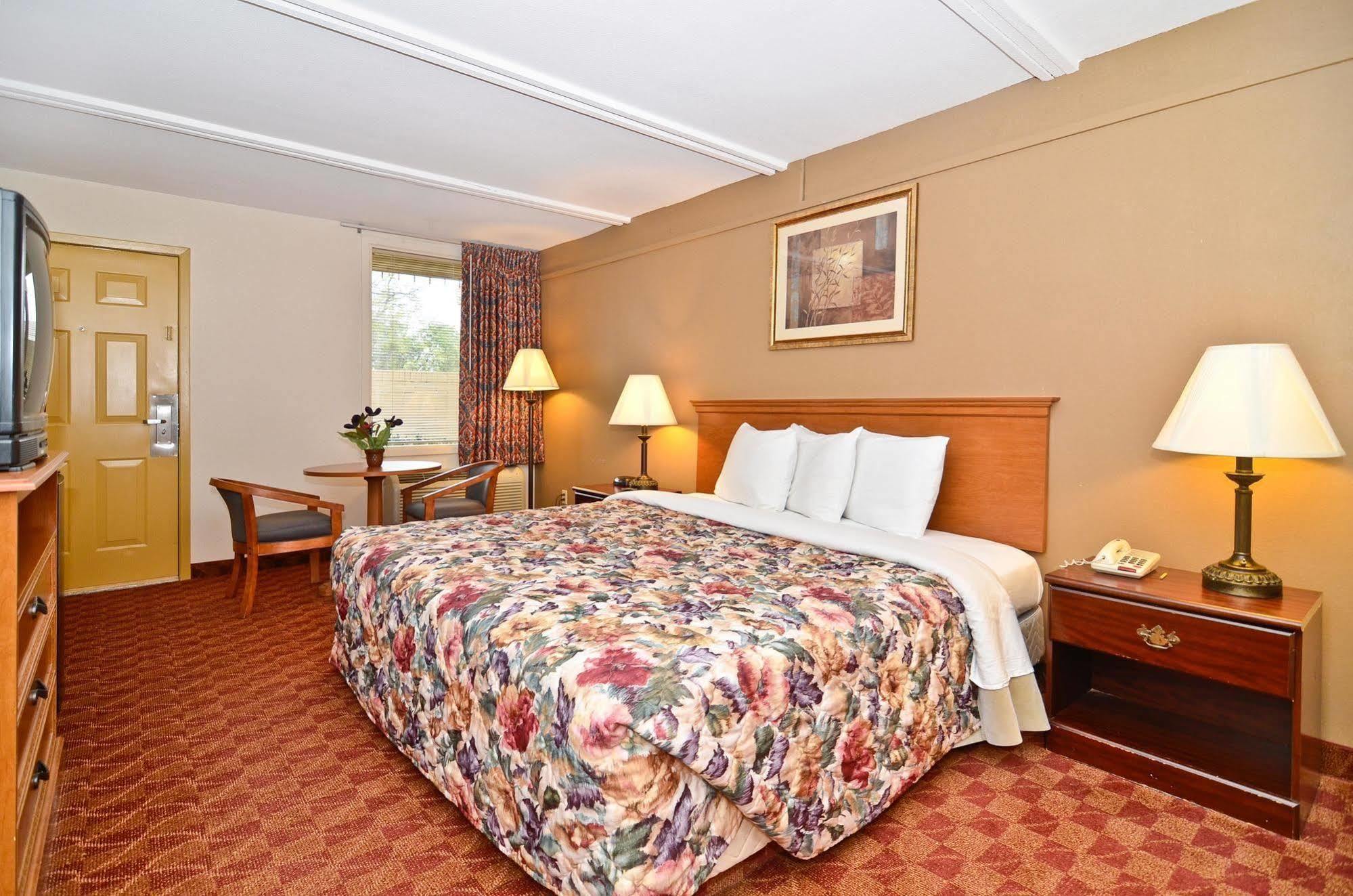 Spanish Trace Inn เอเธนส์ ภายนอก รูปภาพ